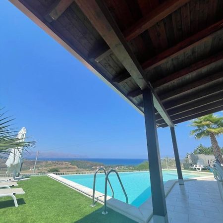 Ad Un Passo Dal Blu Villa Partinico Kültér fotó