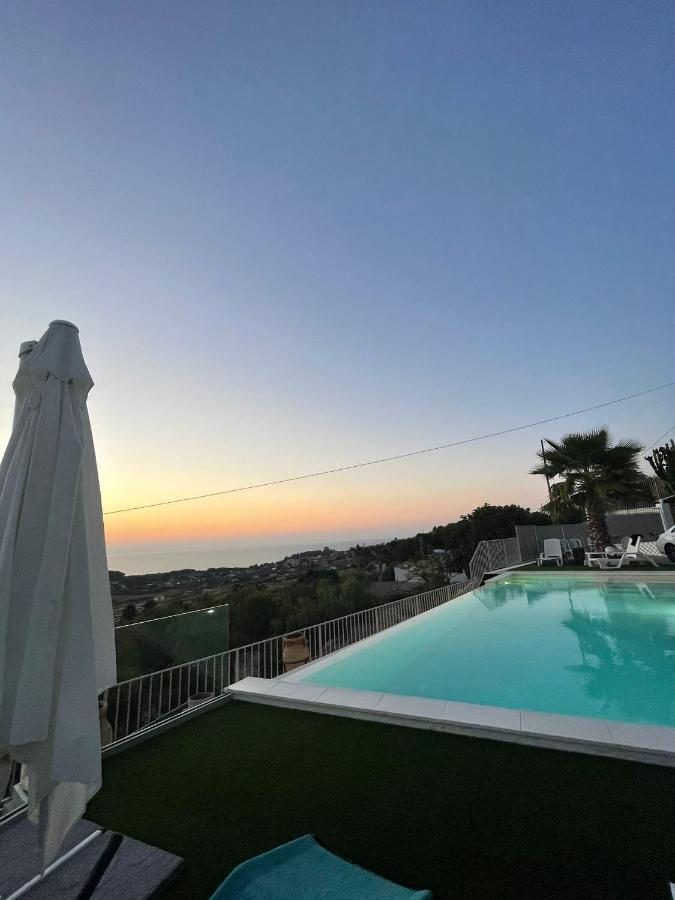 Ad Un Passo Dal Blu Villa Partinico Kültér fotó